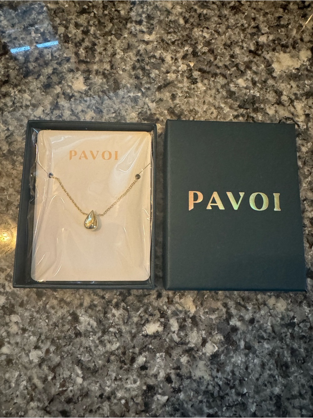*BRAND NEW IN BOX* Pavoi Gold Teardrop Pendant Necklace
